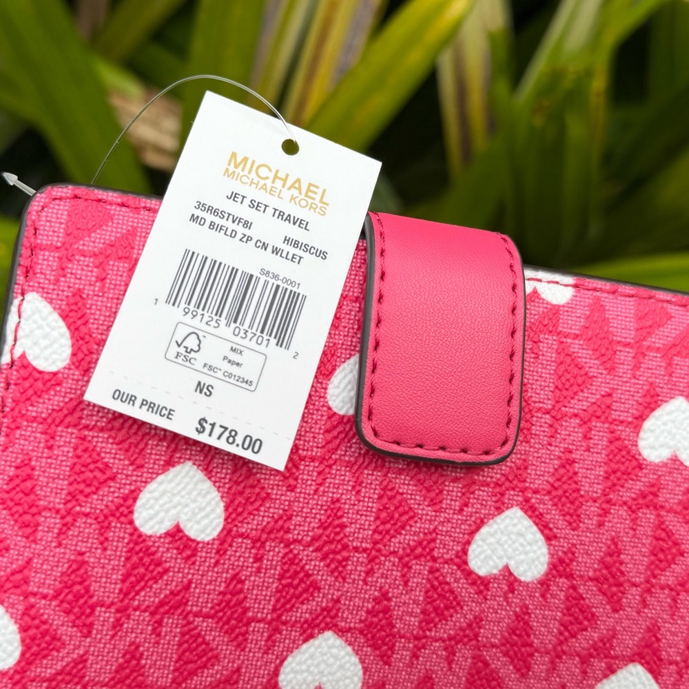 Michael Kors Sheila SM Pink Heart Satchel Shoulder Bag & Wallet Set - Picture 16 of 16